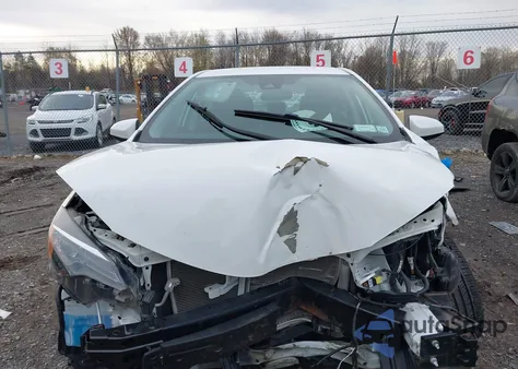 2018 Toyota Corolla Le z USA, uszkodzony, nr VIN 2T1BURHEXJC104973